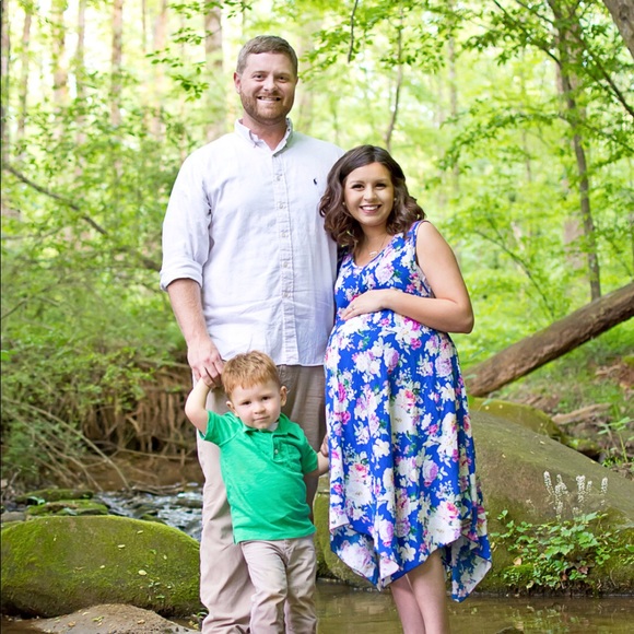 Meet your Posher, Nikki - Picture 1 of 5